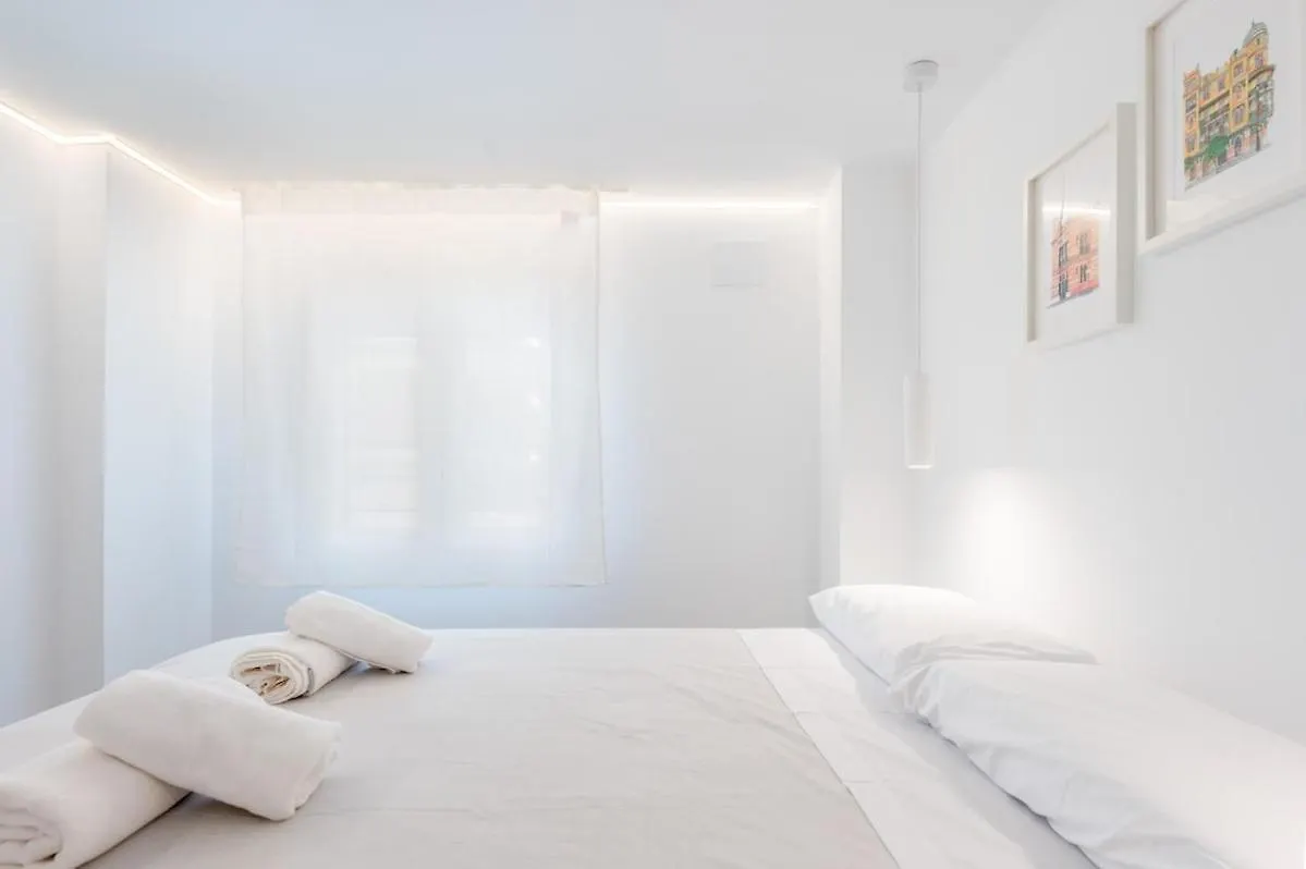 Buhaira Suites, Free Parking And Subway Sevilla 0*,  İspanya